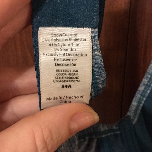 💚Smooth Satin Green T-Shirt Bra (34A) - Picture 5 of 7